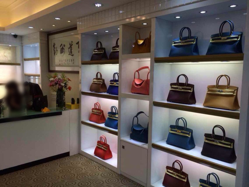 Pandora bags online store showroom