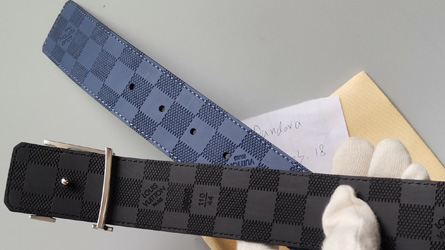 
				Louis Vuitton - Damier ebene belt 
				Belt